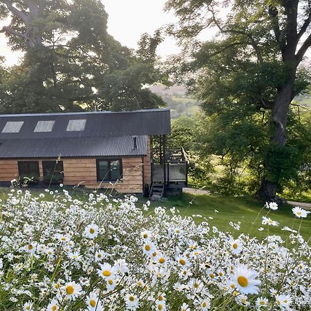 Faraway Follies Villa Llandegla Buitenkant foto