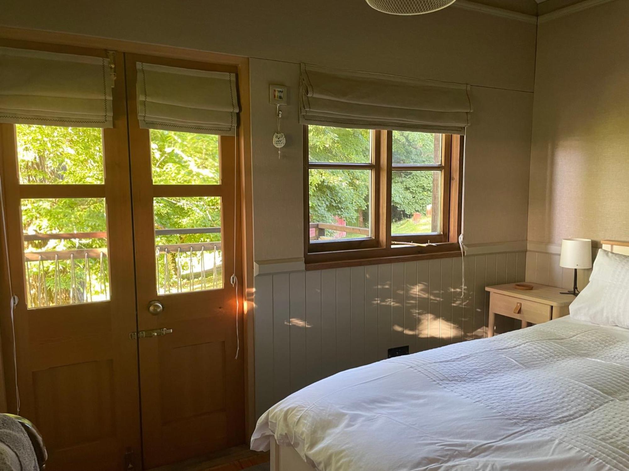 Faraway Follies Villa Llandegla Buitenkant foto