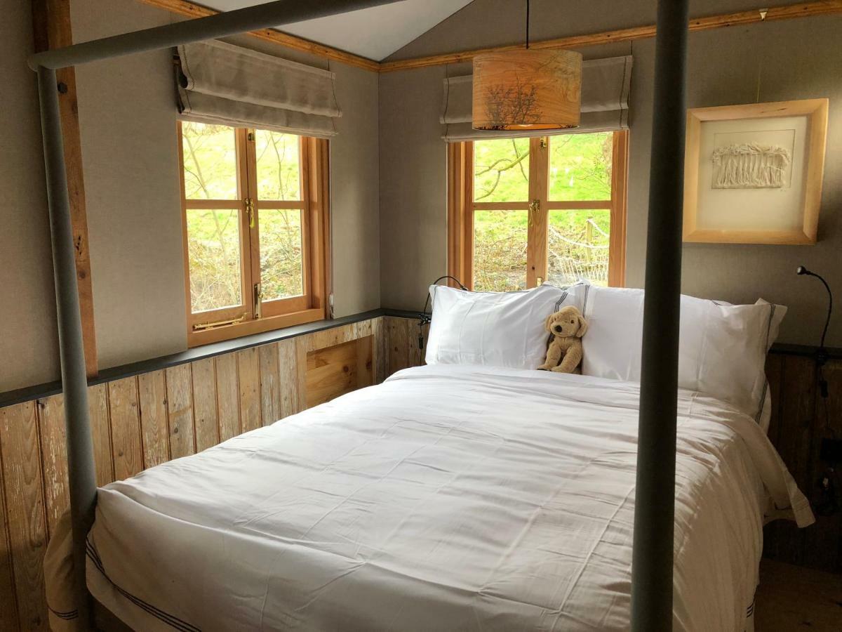 Faraway Follies Villa Llandegla Buitenkant foto