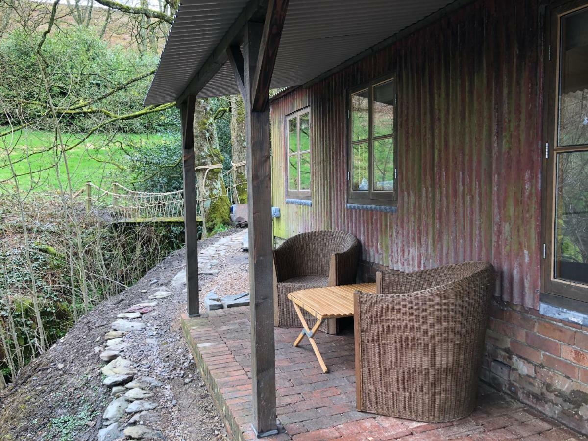 Faraway Follies Villa Llandegla Buitenkant foto