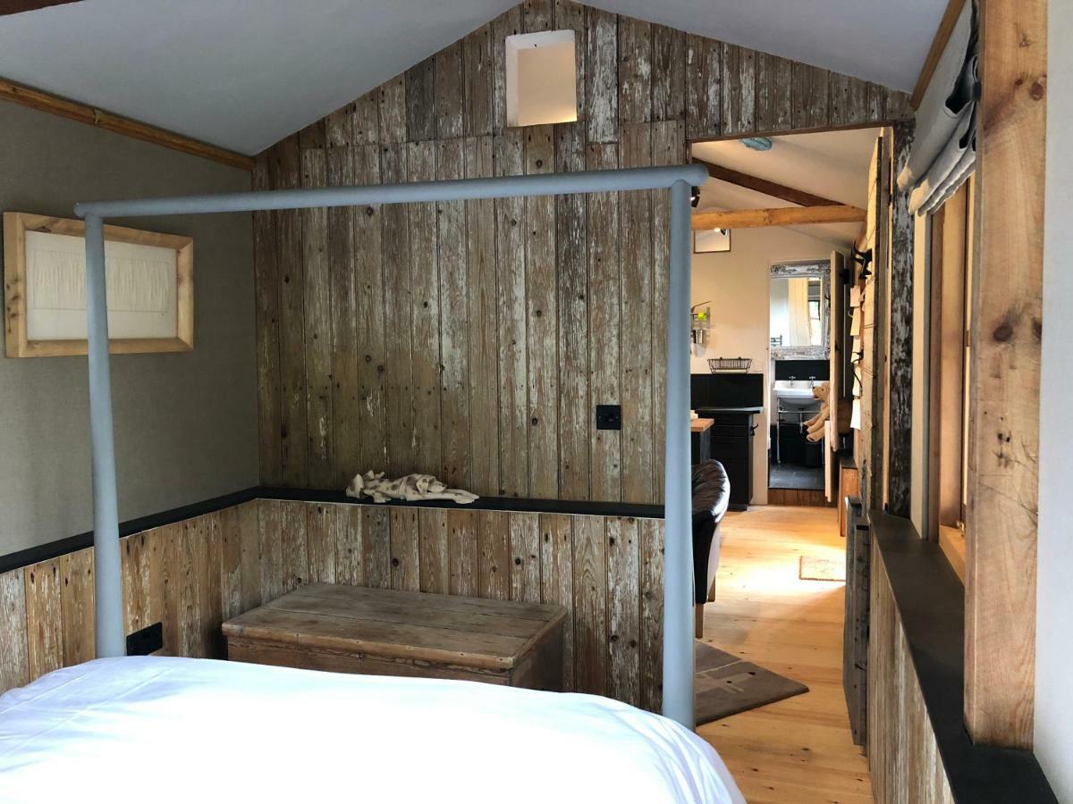Faraway Follies Villa Llandegla Buitenkant foto